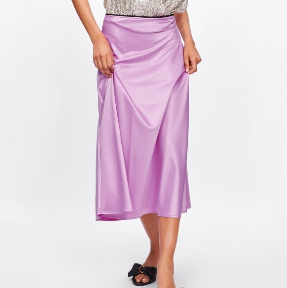 🔥1Left🔥ZARA Lilac Satin midi skirt - Picture 3 of 4